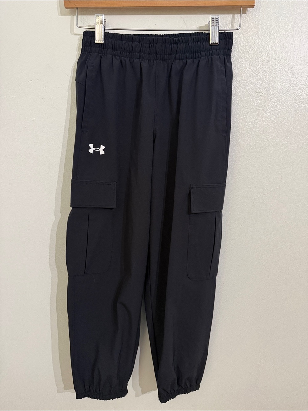 Under Armour Black Cargo Jogger Pants Girls Youth Small Kids